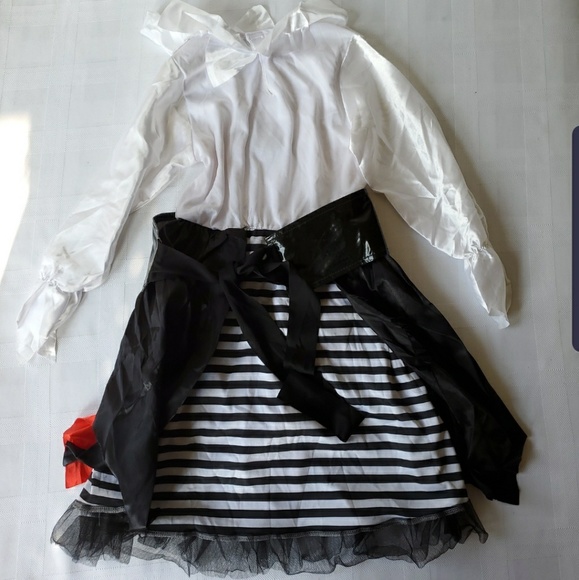 NYE SALE - NWT Girls Pirate Dress Costume Size 7-9 - Picture 3 of 5